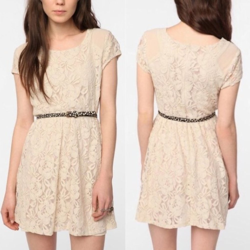 Urban Outfitters‎ Coincidence & Chance cream lace mini dress S